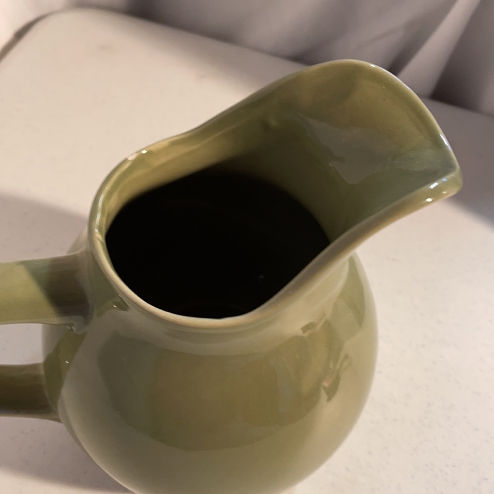 Ceramic pitcher - Picture 2 of 5